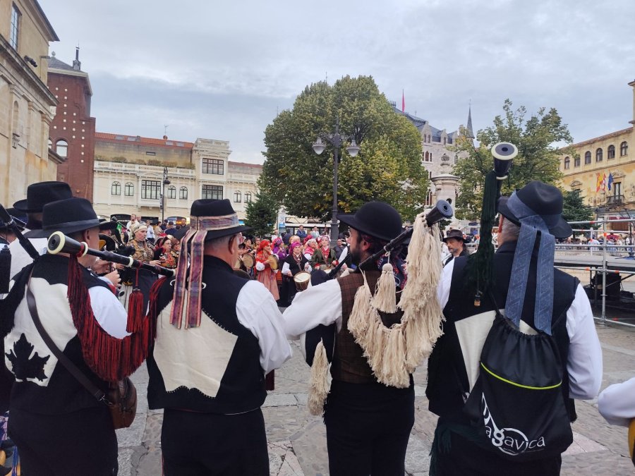 Actuación de banda de Gaitas